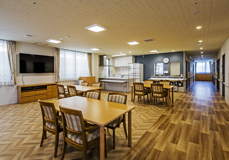 横浜市の小規模多機能型居宅介護 エクセレント磯子ベイサイド【居間・食堂】